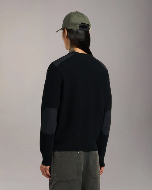 GOLD SERIES ELOWAN CREWNECK SWEATER-BLACK